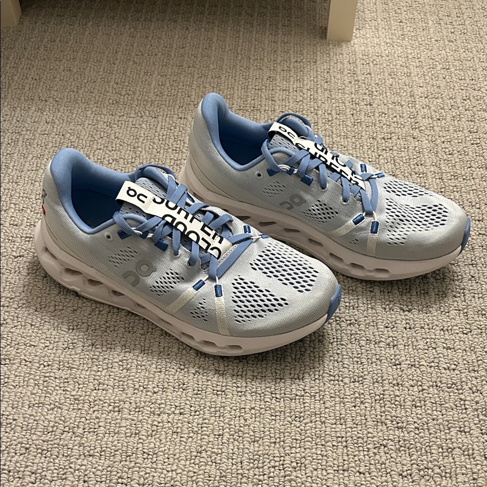 On Running Women's Cloud Surfer